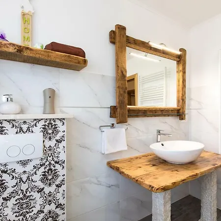 Krk Patak * Vrh (Krk)